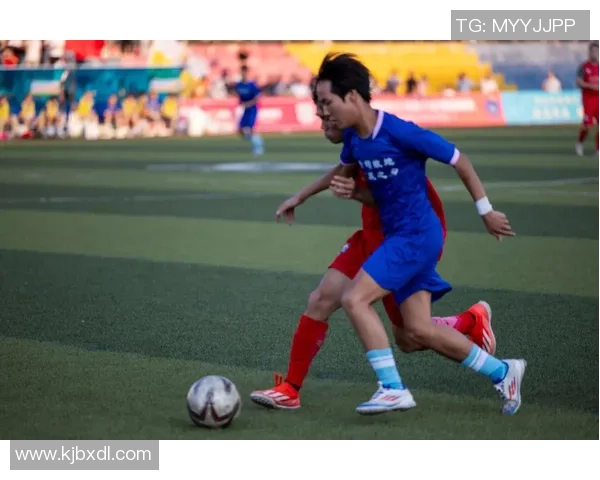 在绿茵场上追逐梦想却因爱情失落的足球人生